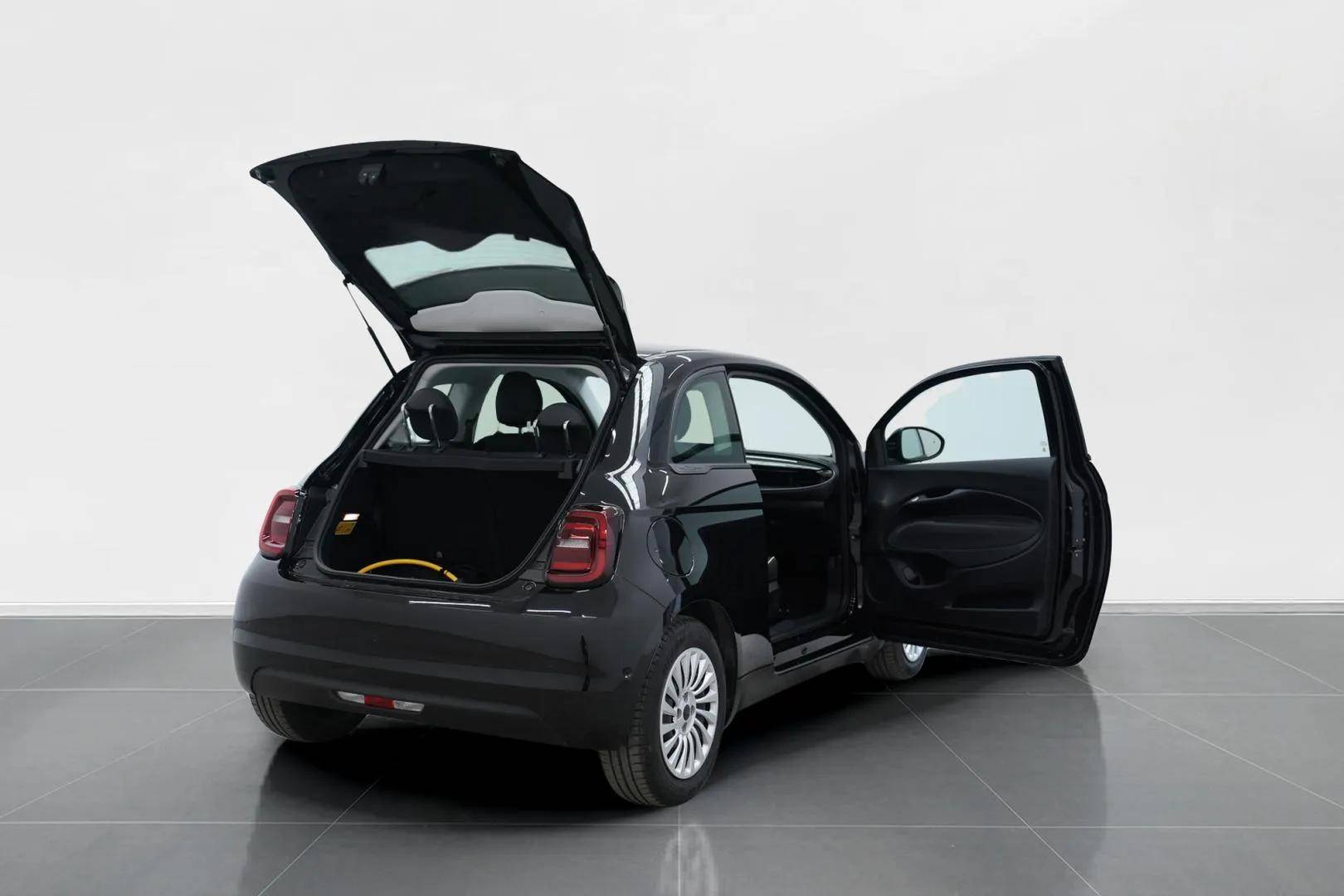 FIAT 500e - Foto 9