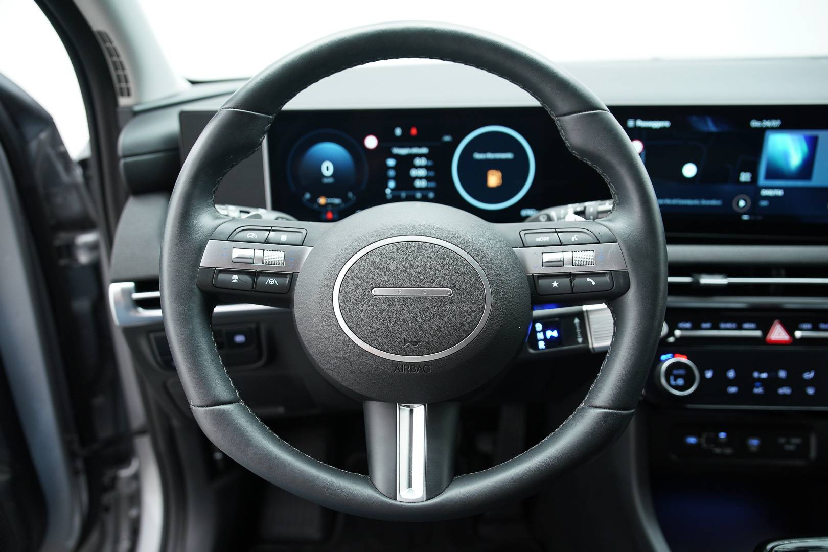 HYUNDAI Tucson - Foto 11