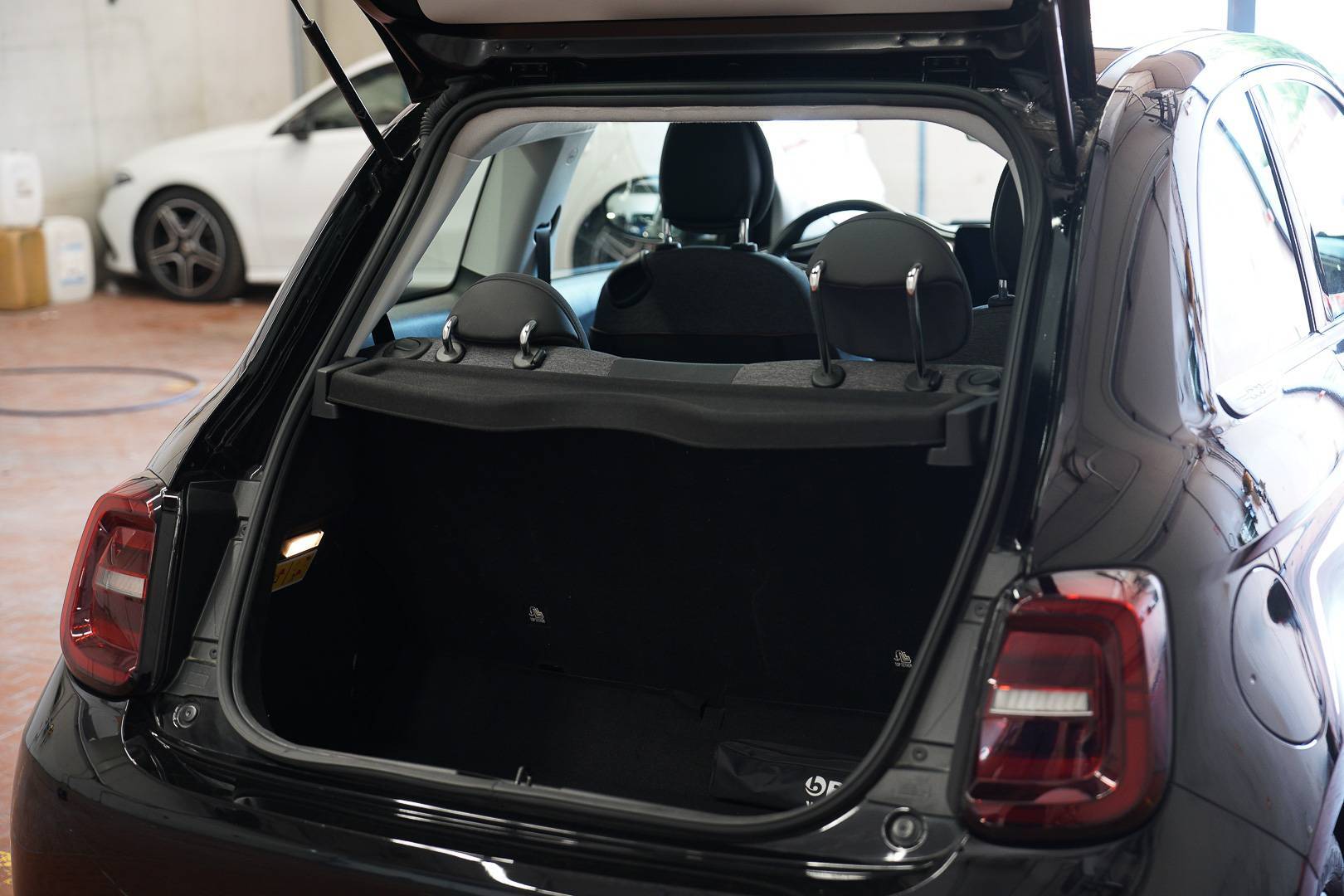 FIAT 500e - Foto 8