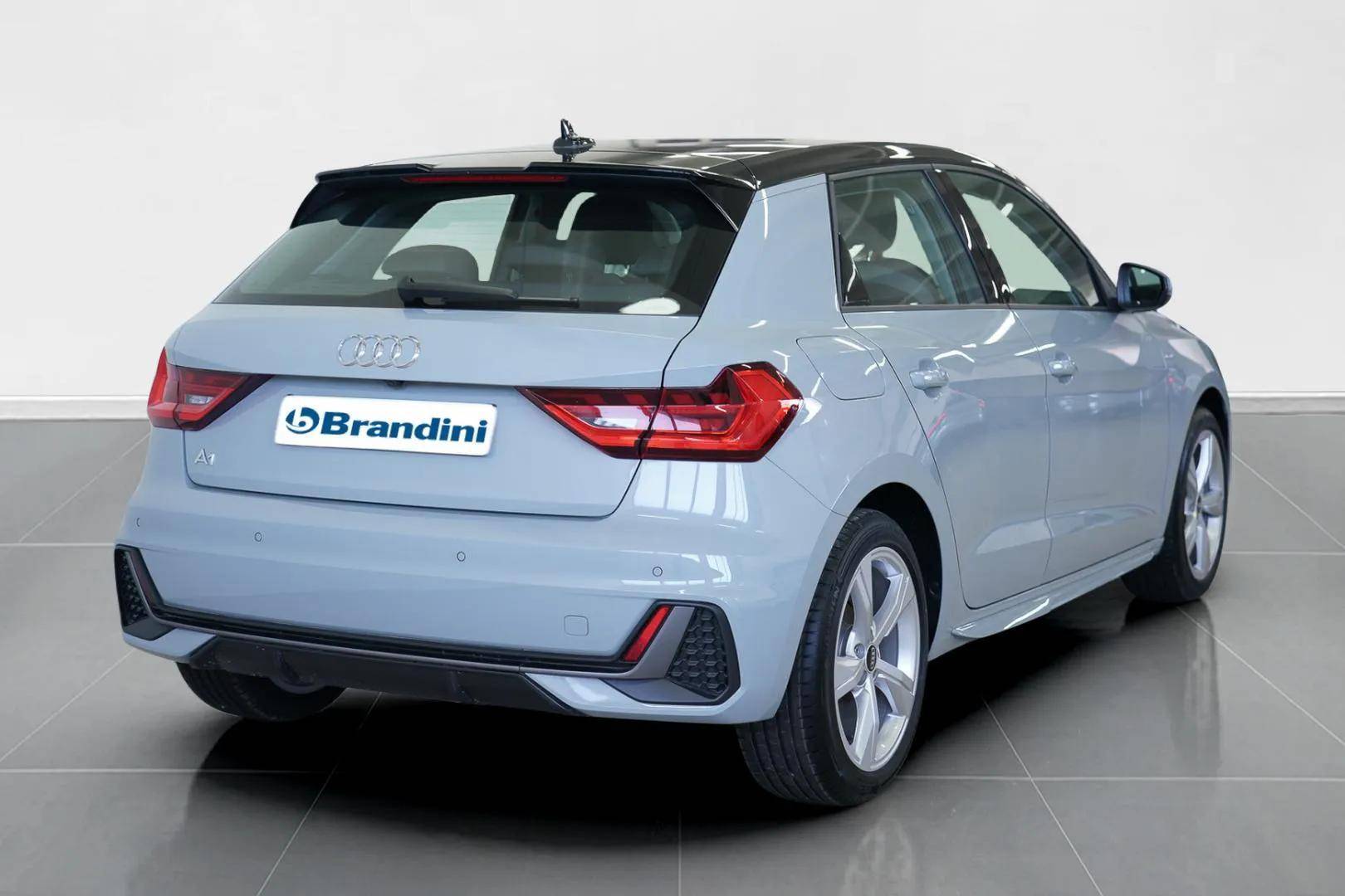 AUDI A1 - Foto 8