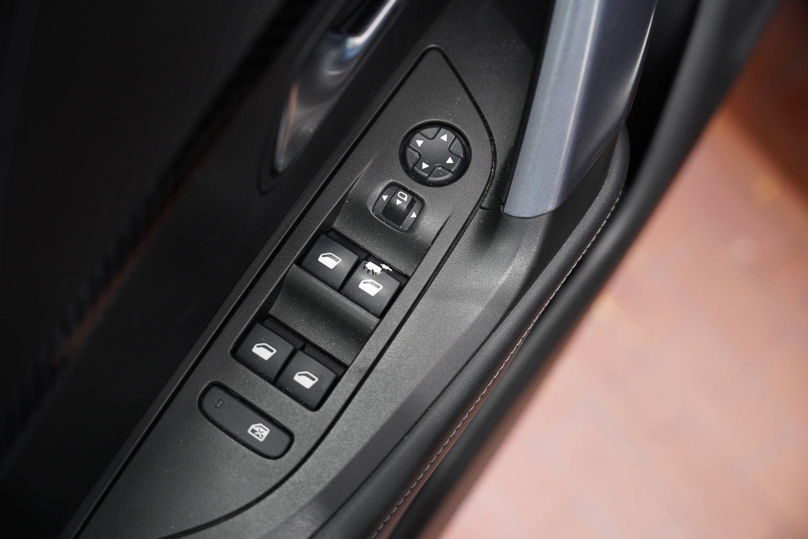 PEUGEOT 2008 - Foto 9
