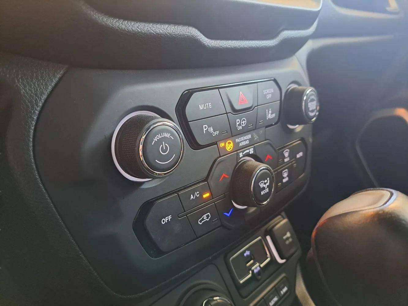 Auto Venduta - JEEP Renegade Renegade 1.3 t4 phev 80th Anniversary 4xe at6 usata in pronta consegna - Brandini