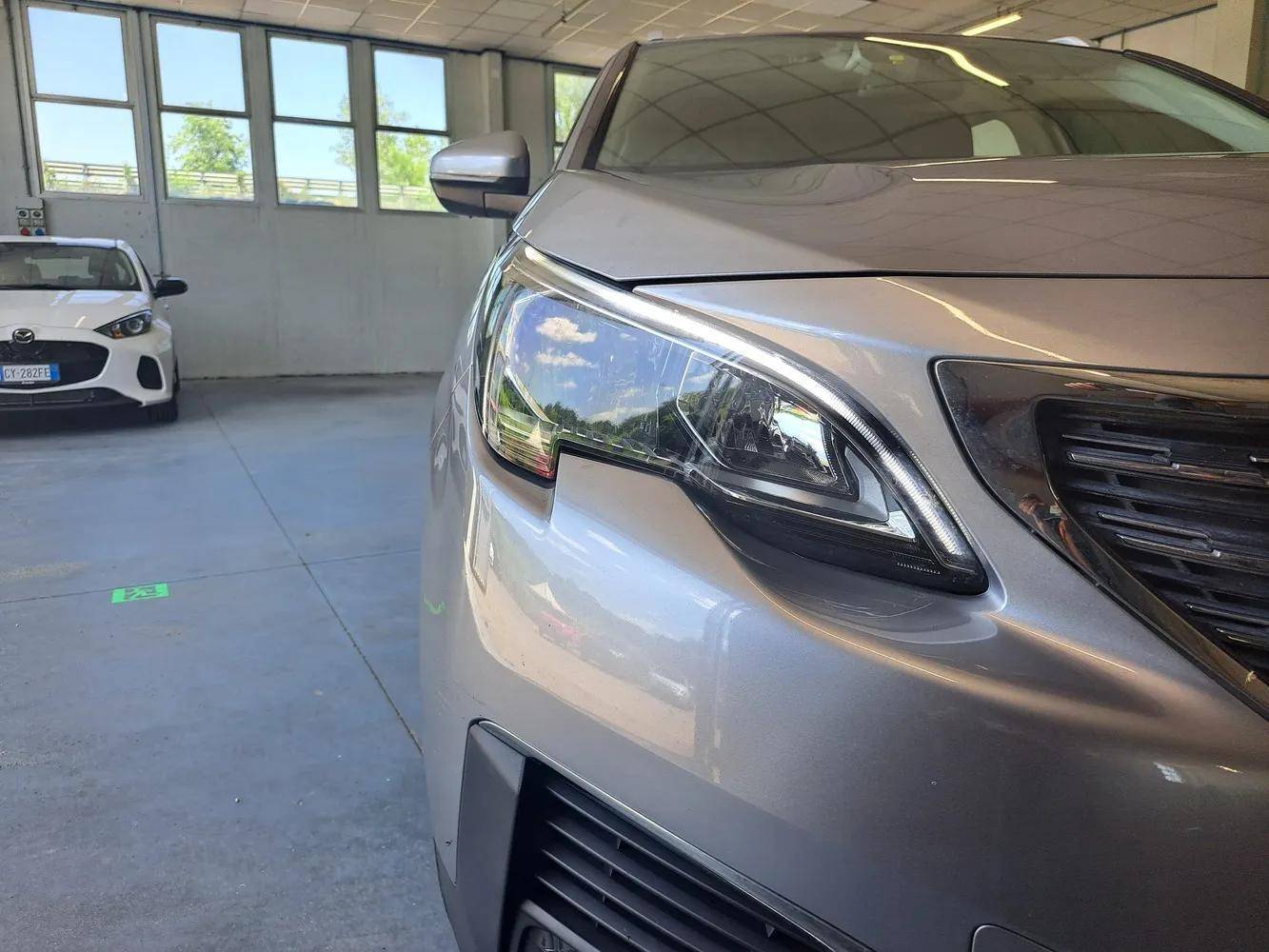 Auto Venduta - PEUGEOT 5008 5008 1.5 bluehdi Active s&s 130cv 7p.ti usata in pronta consegna - Brandini