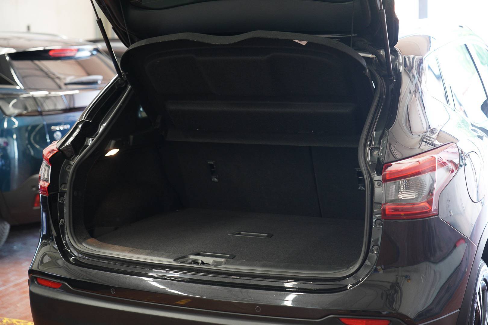 NISSAN Qashqai - Foto 8
