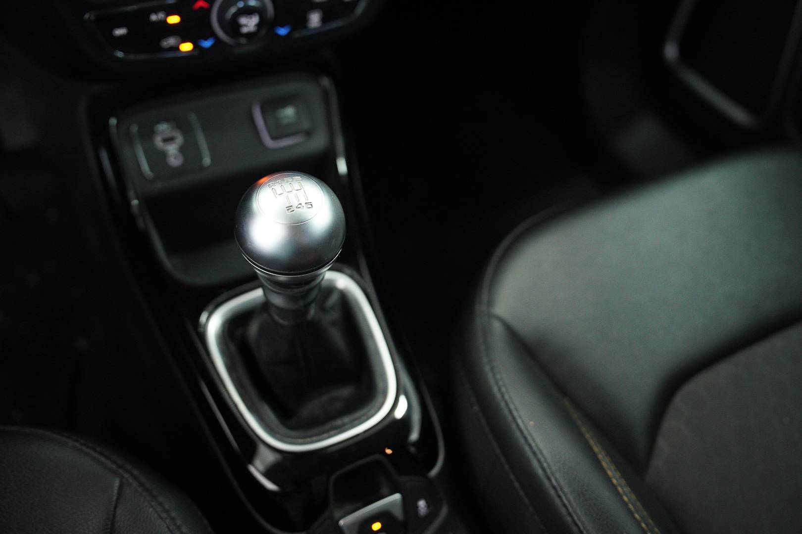 JEEP Compass - Foto 18