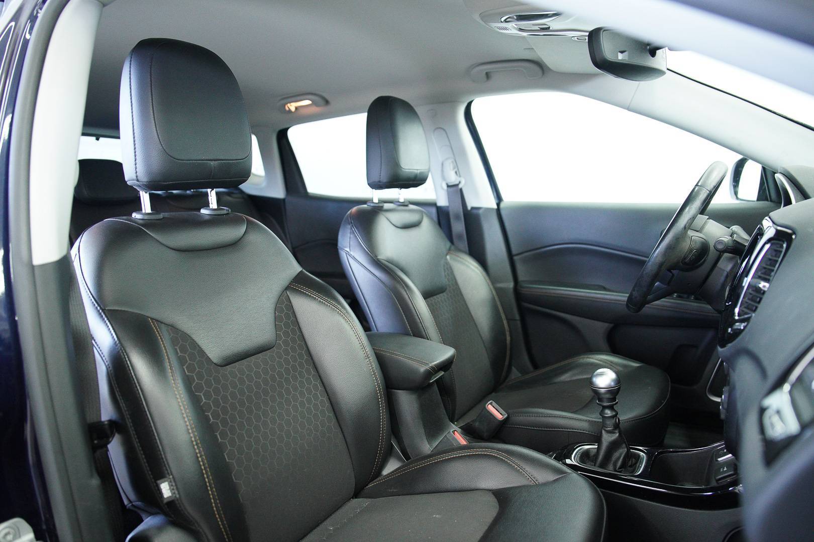 JEEP Compass - Foto 21