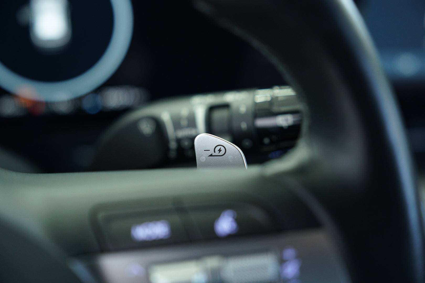Auto Venduta - HYUNDAI Kona Kona 65,4 kWh X Class Special Edition Premium usata in pronta consegna - Brandini