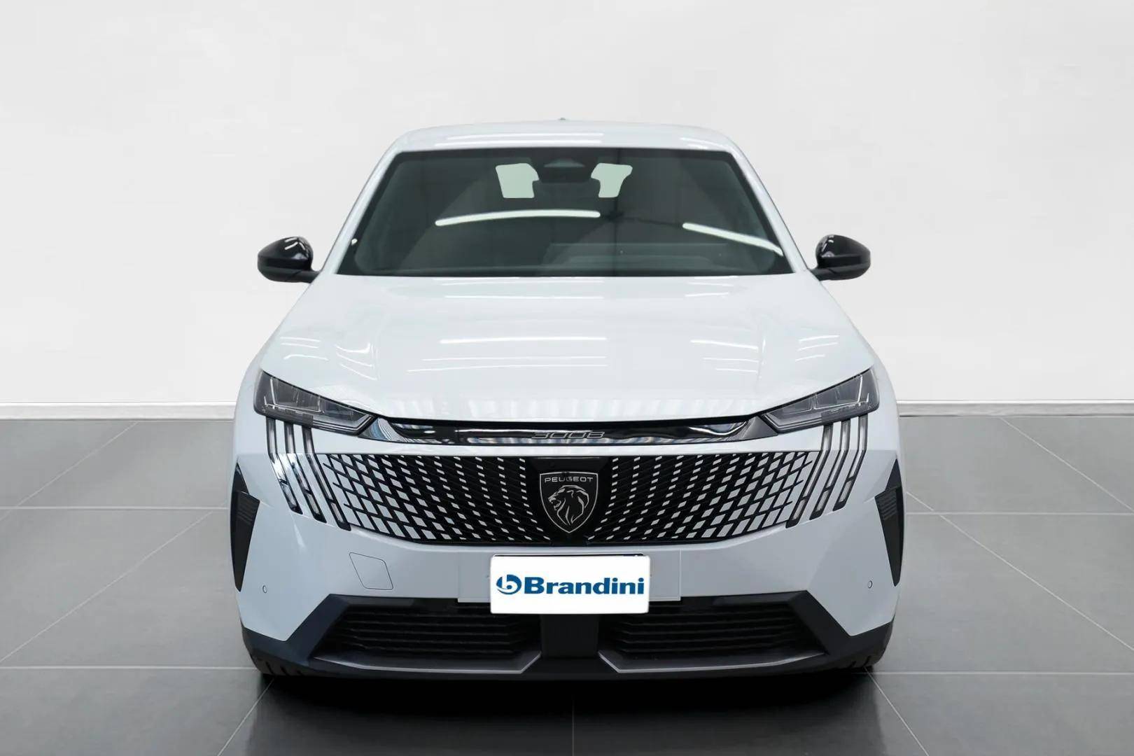 Auto Venduta - PEUGEOT 3008 3008 1.2 hybrid Allure 136cv e-dcs6 usata in pronta consegna - Brandini