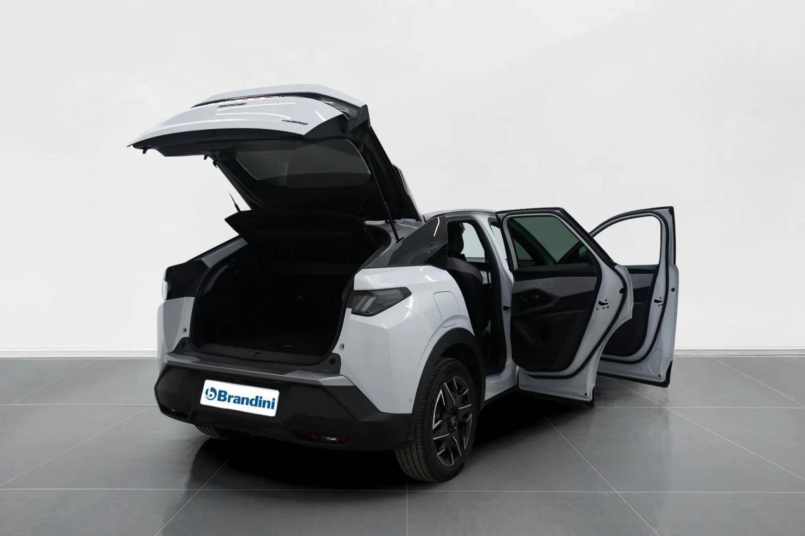 Auto Venduta - PEUGEOT 3008 3008 1.2 hybrid Allure 136cv e-dcs6 usata in pronta consegna - Brandini