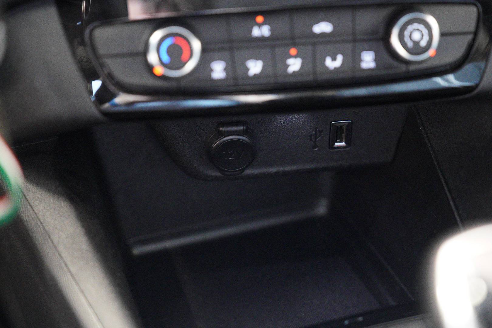 OPEL Corsa - Foto 17