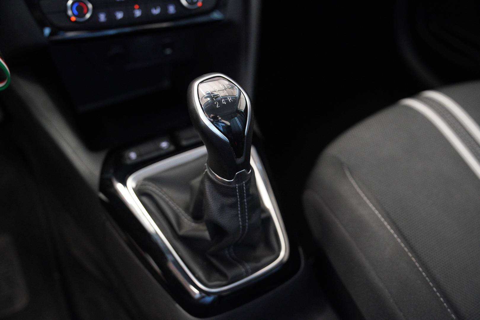OPEL Corsa - Foto 18