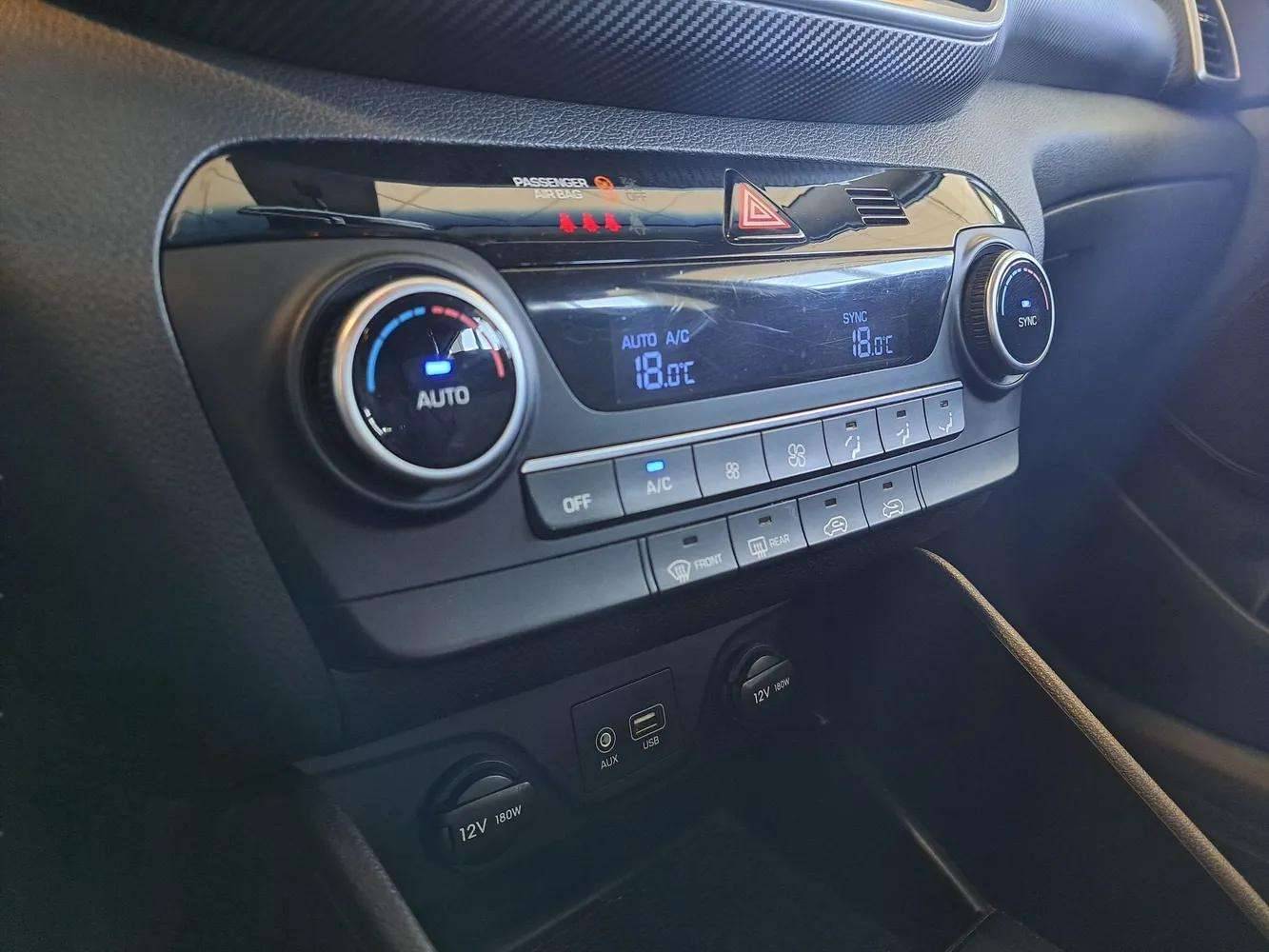 HYUNDAI Tucson - Foto 12
