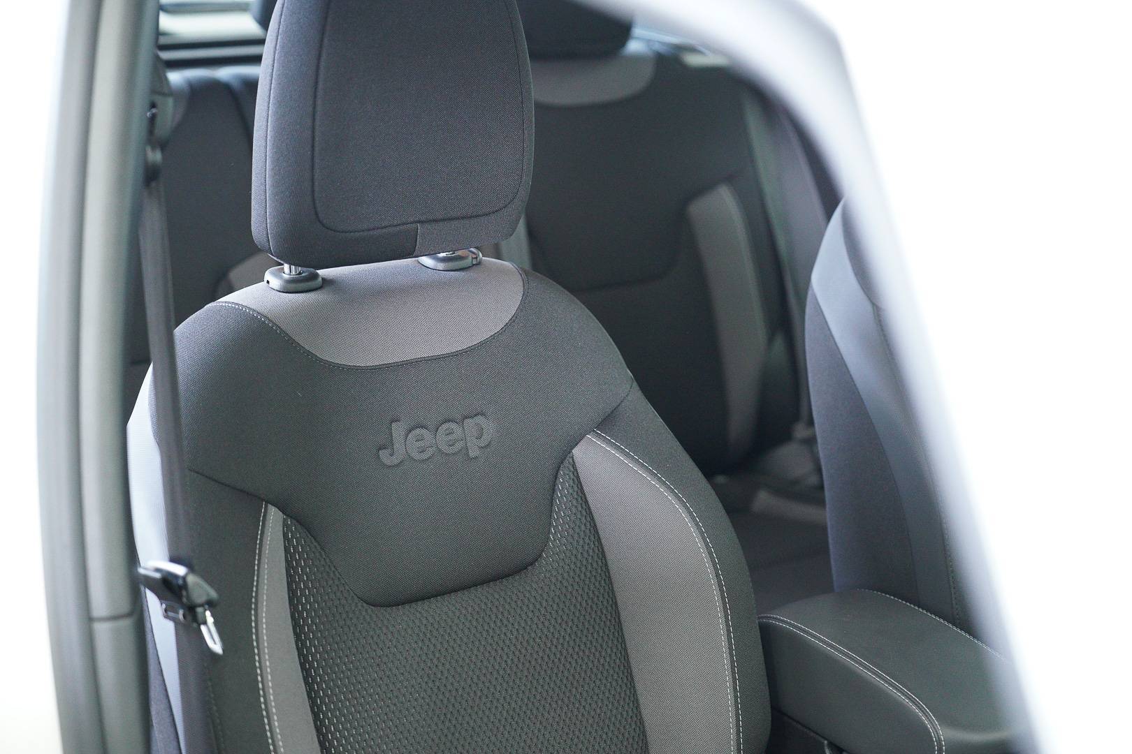 JEEP Renegade - Foto 21