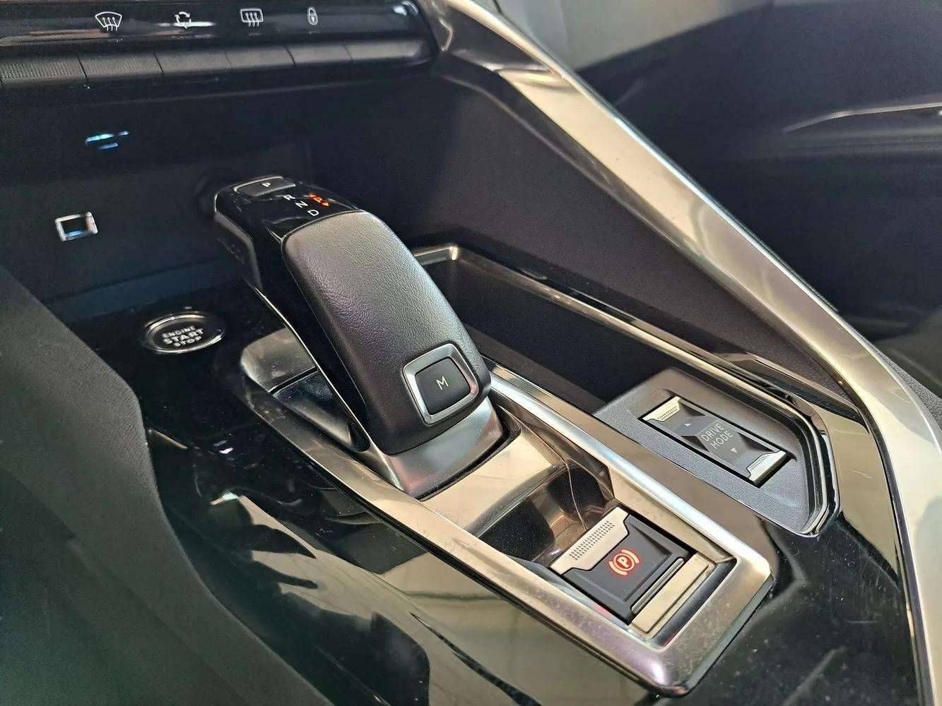 PEUGEOT 3008 - Foto 19