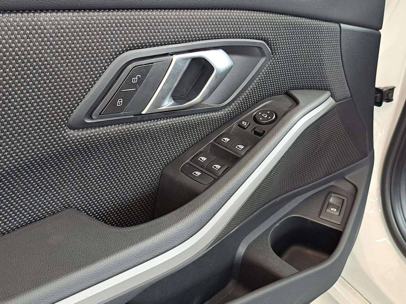 BMW Serie 3 Touring - Foto 10