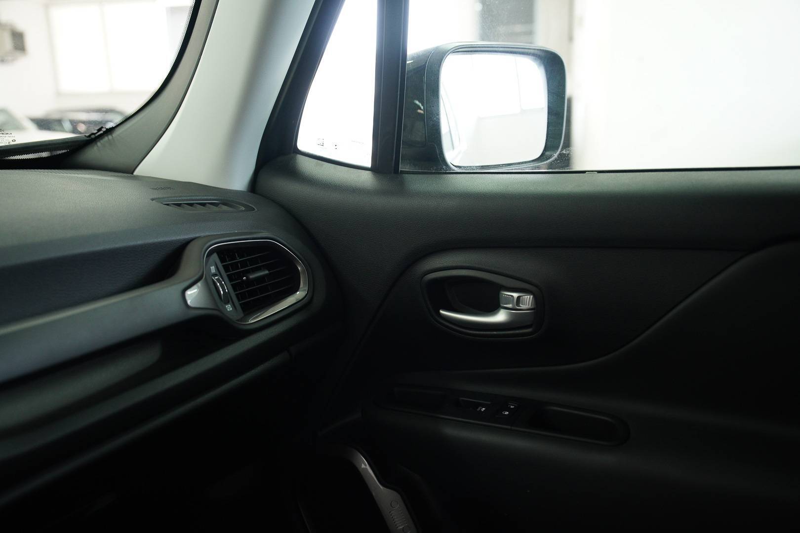Auto Venduta - JEEP Renegade Renegade 1.5 turbo t4 mhev Limited 2wd 130cv dct usata in pronta consegna - Brandini