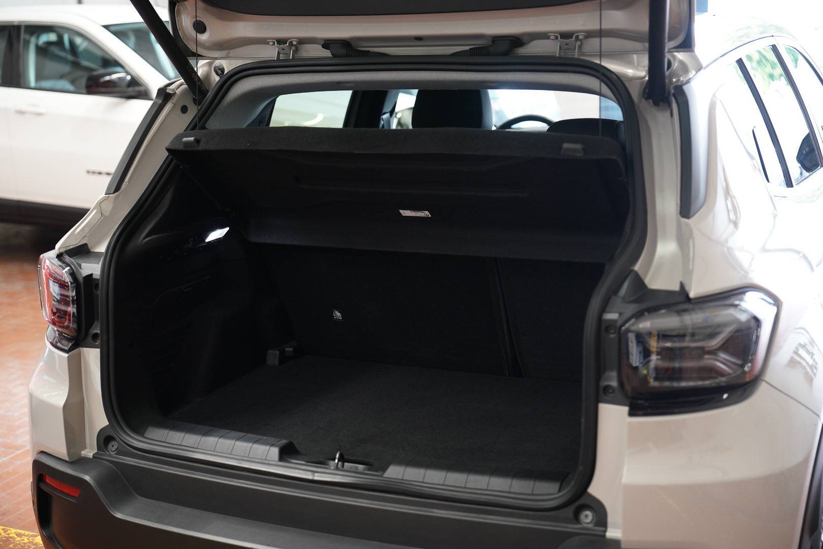 Auto Venduta - JEEP Avenger Avenger 1.2 turbo e-hybrid Summit fwd 100cv edct6 usata in pronta consegna - Brandini