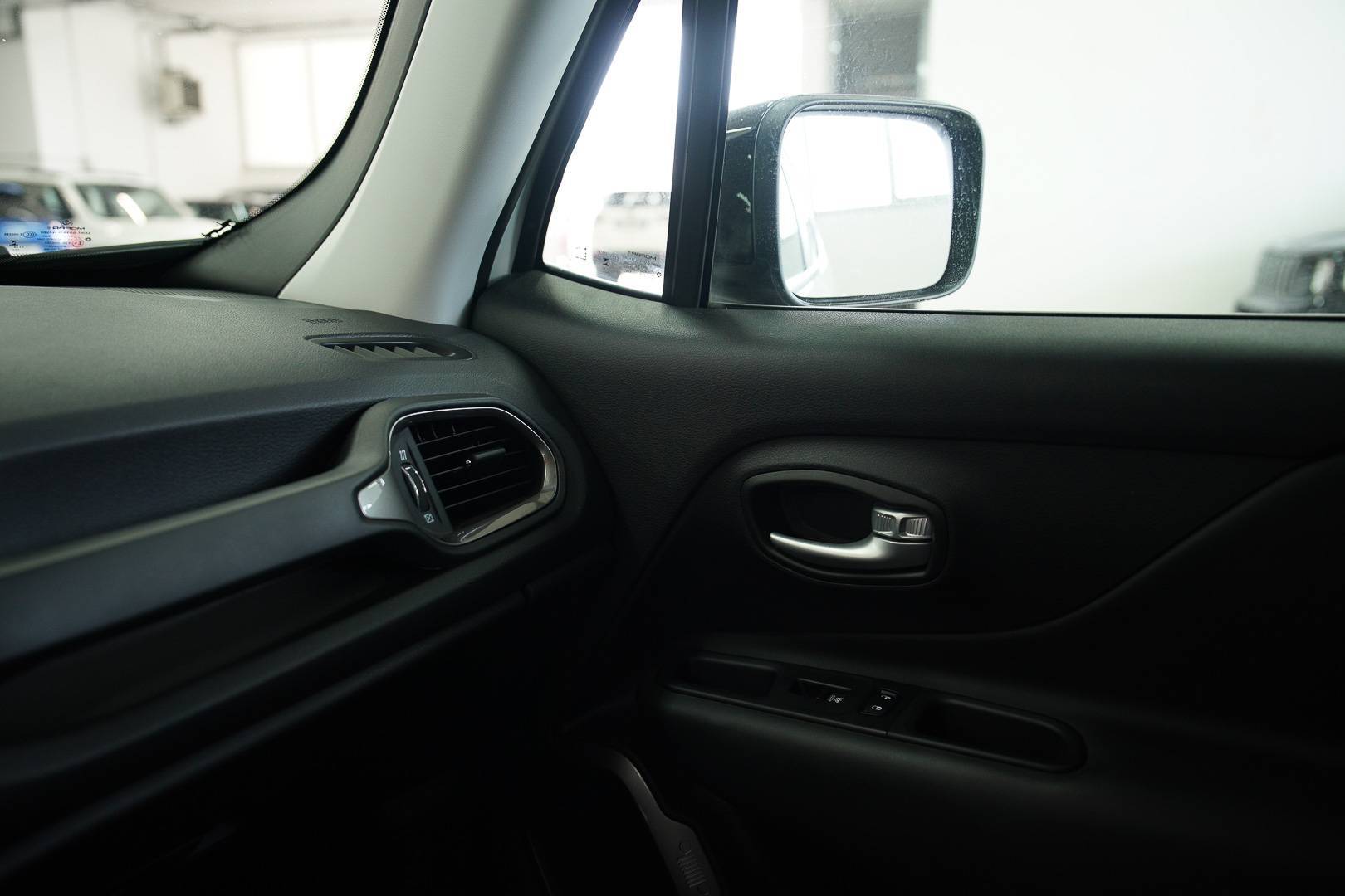 JEEP Renegade - Foto 21