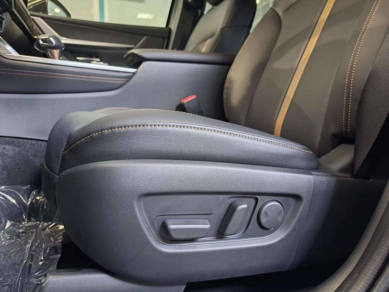 MAZDA CX-60 - Foto 11