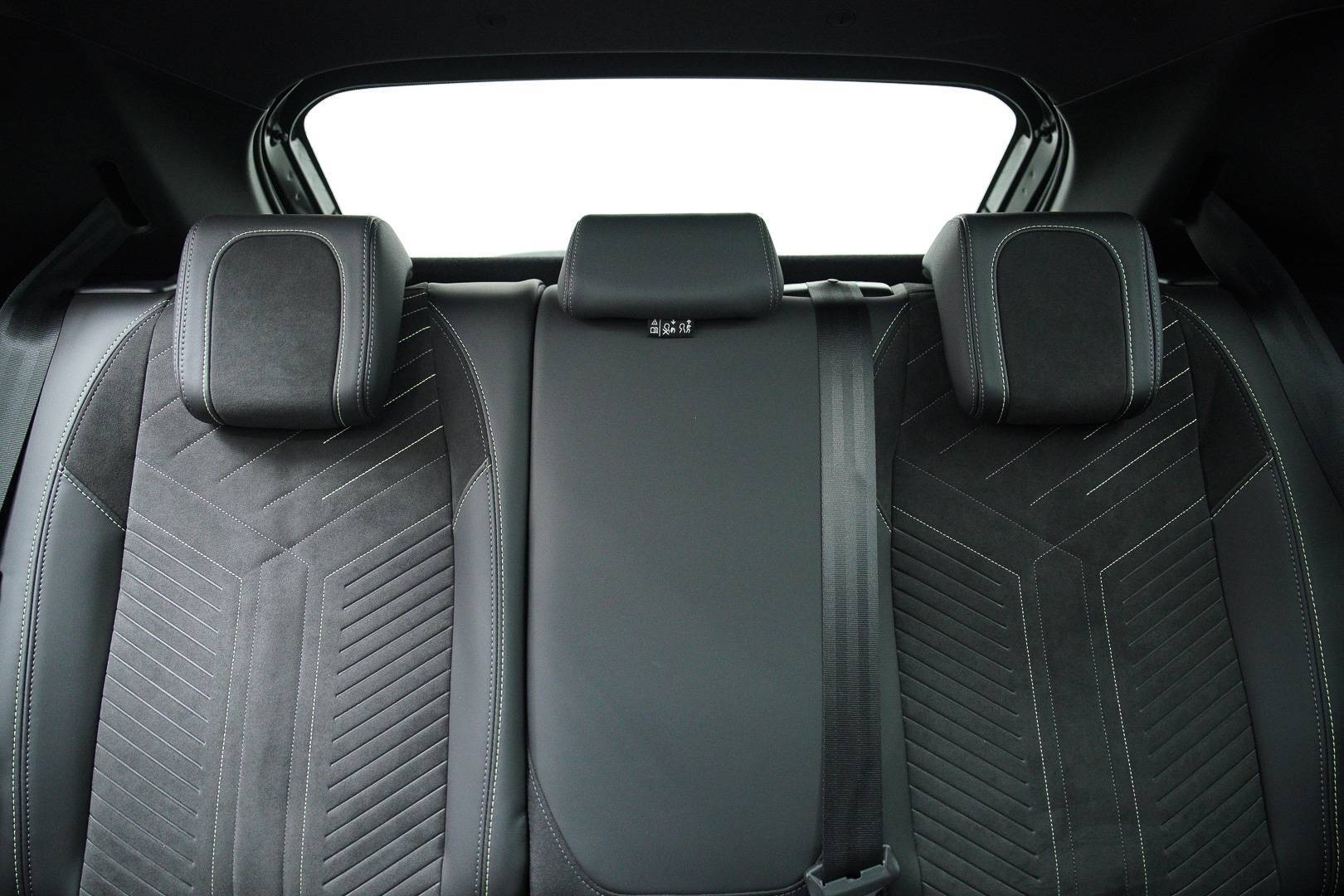 PEUGEOT 208 - Foto 24