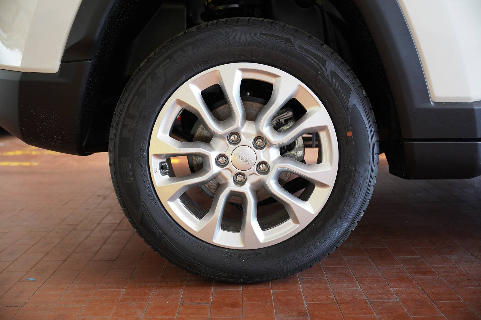 JEEP Compass - Foto 6