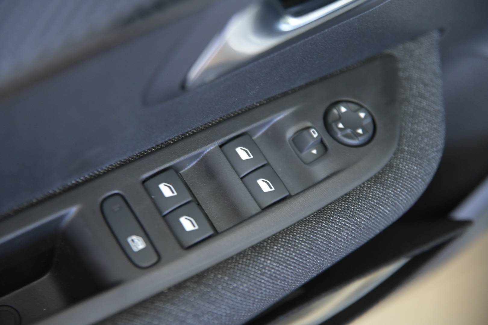 PEUGEOT 208 - Foto 10