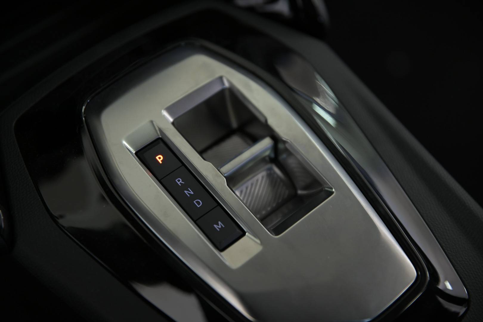 PEUGEOT 208 - Foto 19