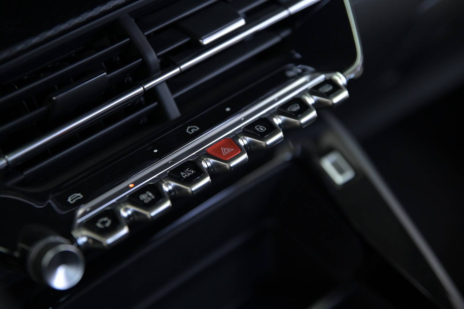 PEUGEOT 208 - Foto 20