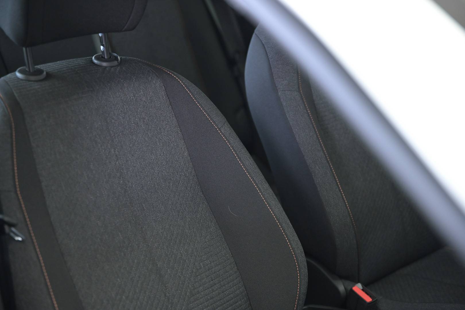 PEUGEOT 208 - Foto 25