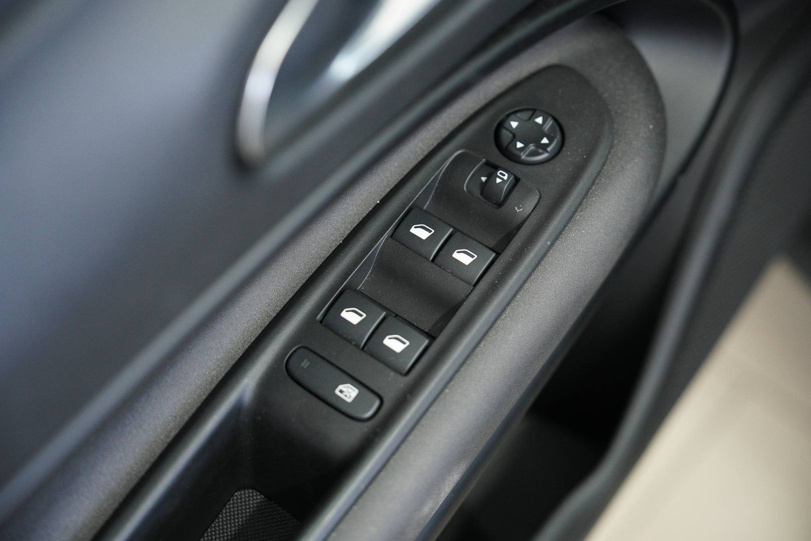 Auto Venduta - ALFA ROMEO Junior Junior elettrica Speciale 156cv usata in pronta consegna - Brandini