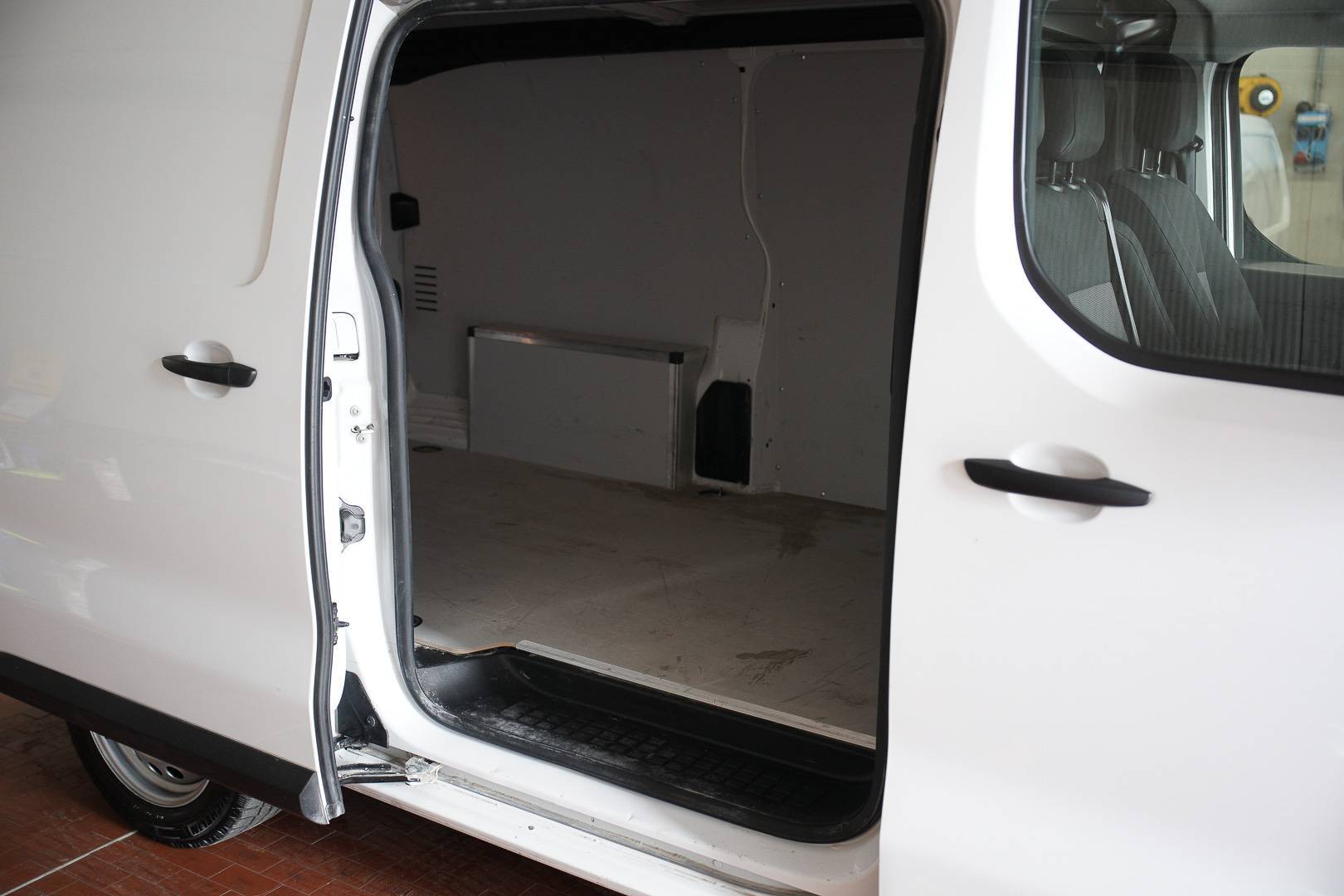 PEUGEOT Expert - Foto 6