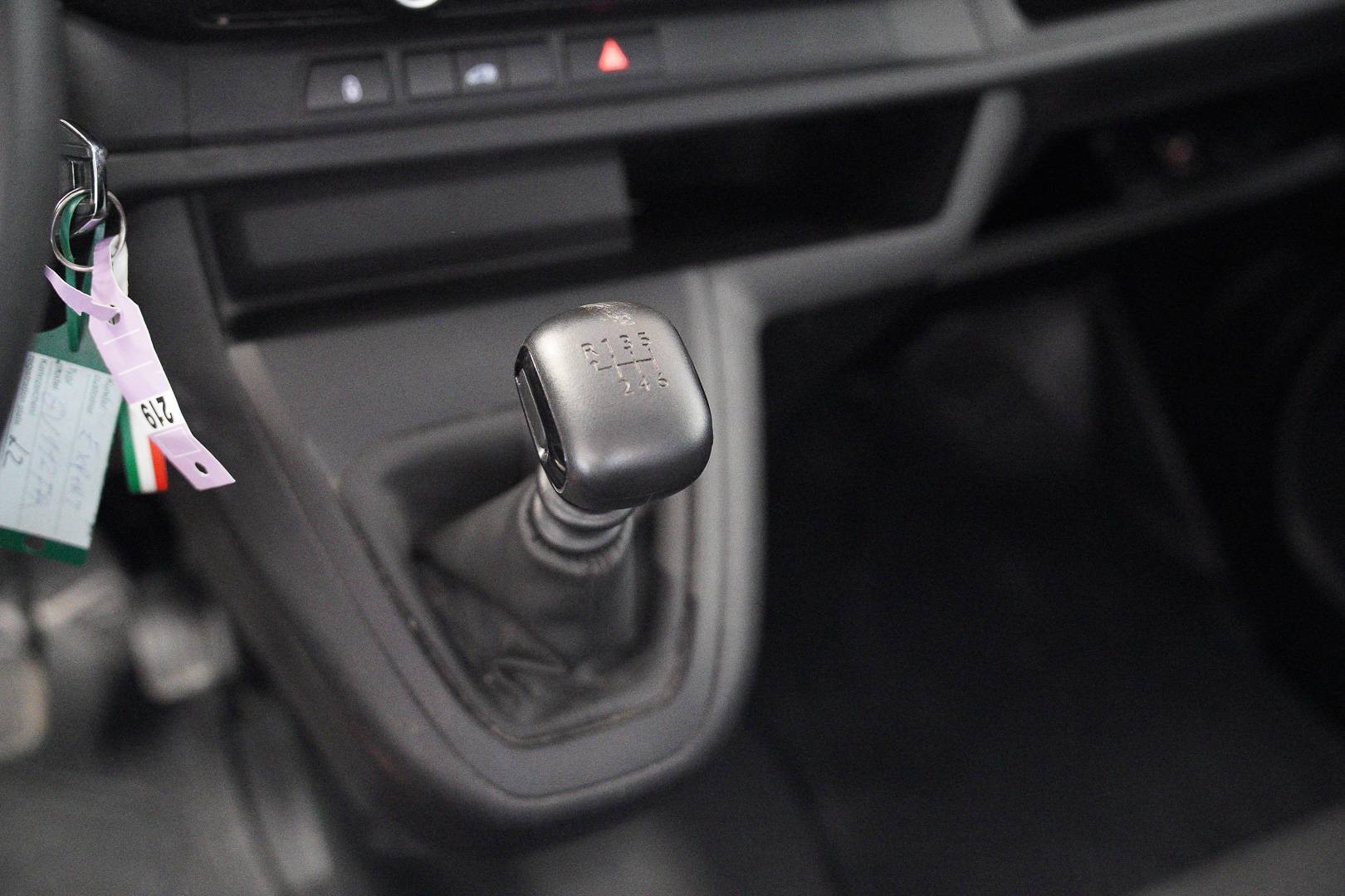 PEUGEOT Expert - Foto 17