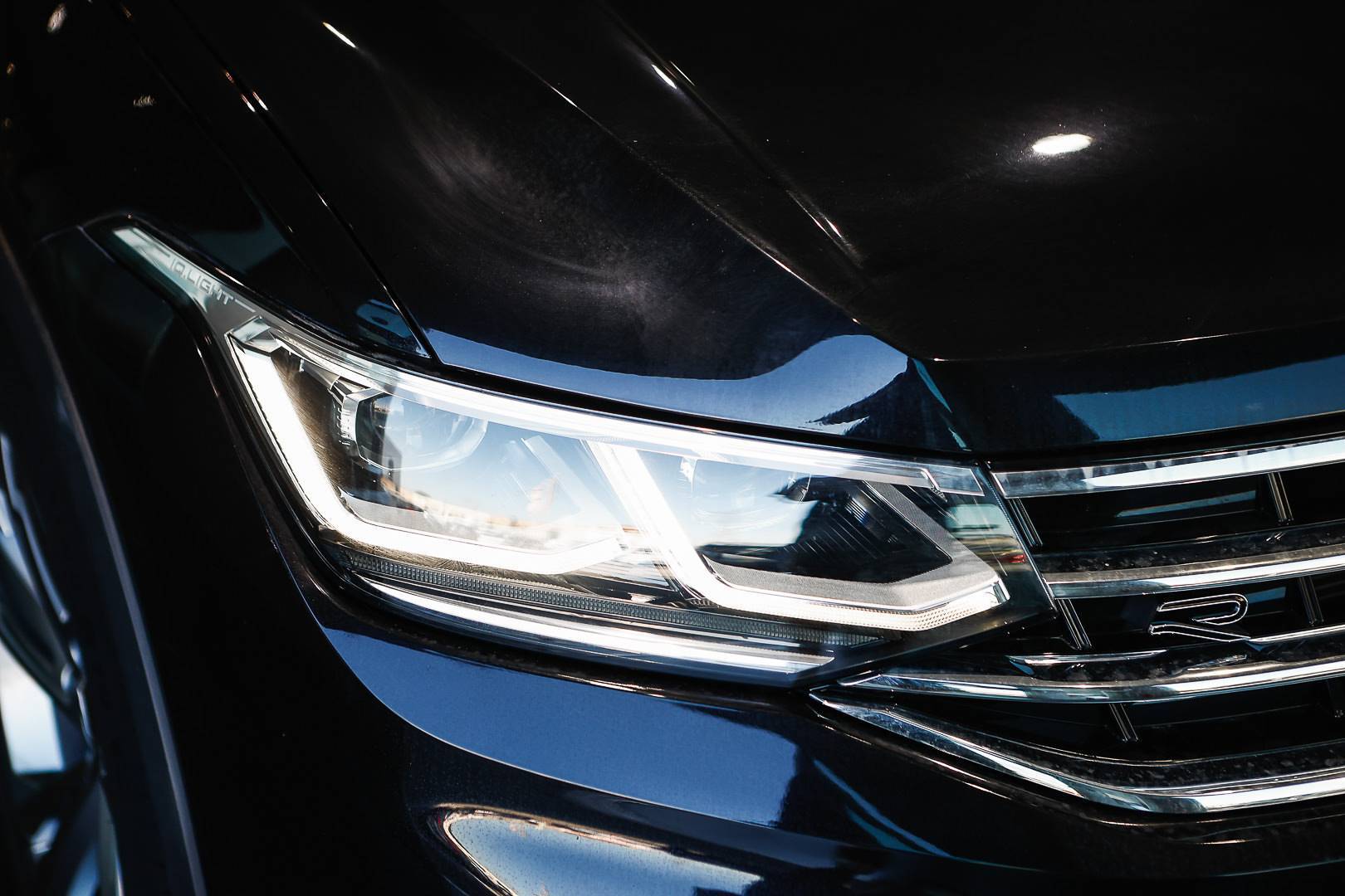 VOLKSWAGEN Tiguan - Foto 4