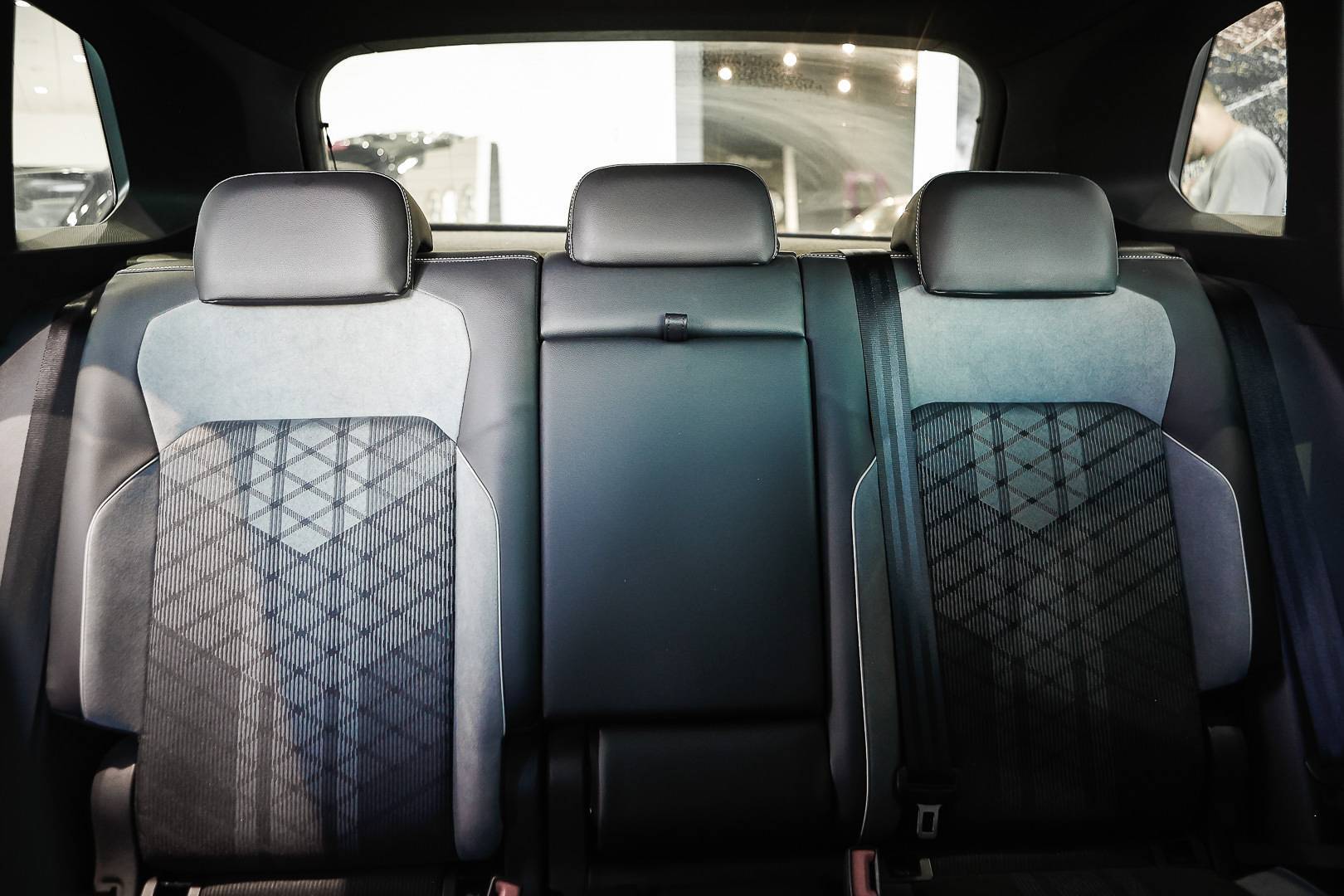 VOLKSWAGEN Tiguan - Foto 28