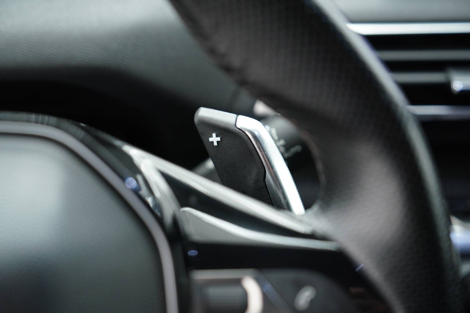 PEUGEOT 3008 - Foto 14