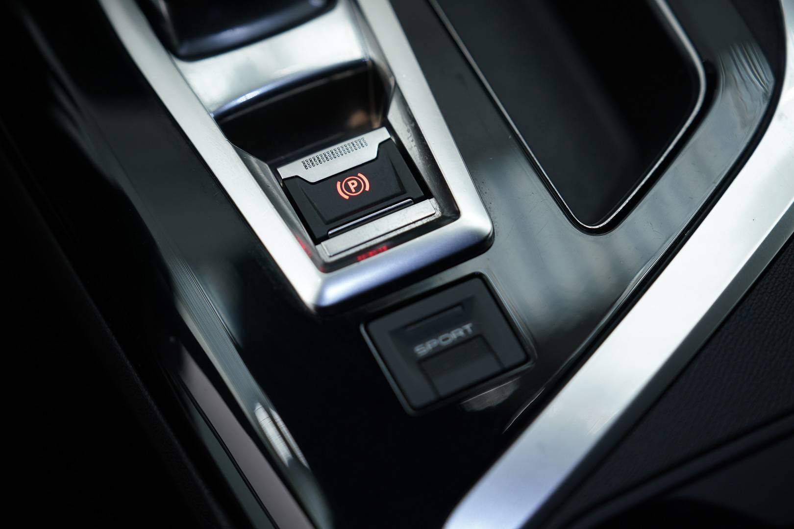 PEUGEOT 3008 - Foto 20