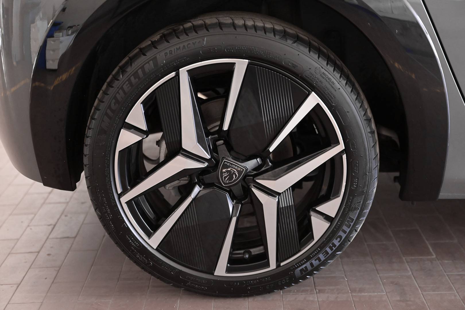 PEUGEOT 208 - Foto 7