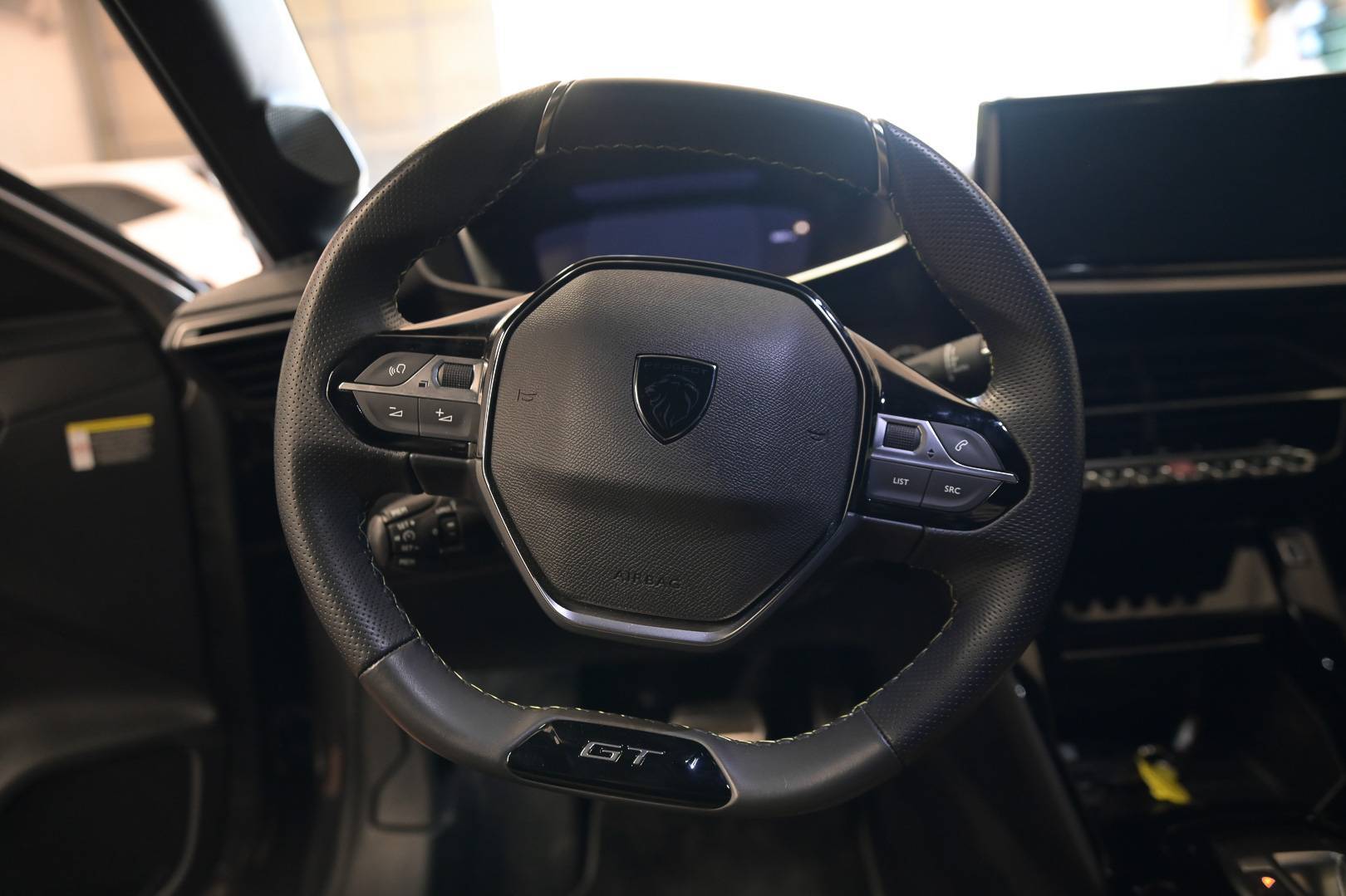 PEUGEOT 208 - Foto 14