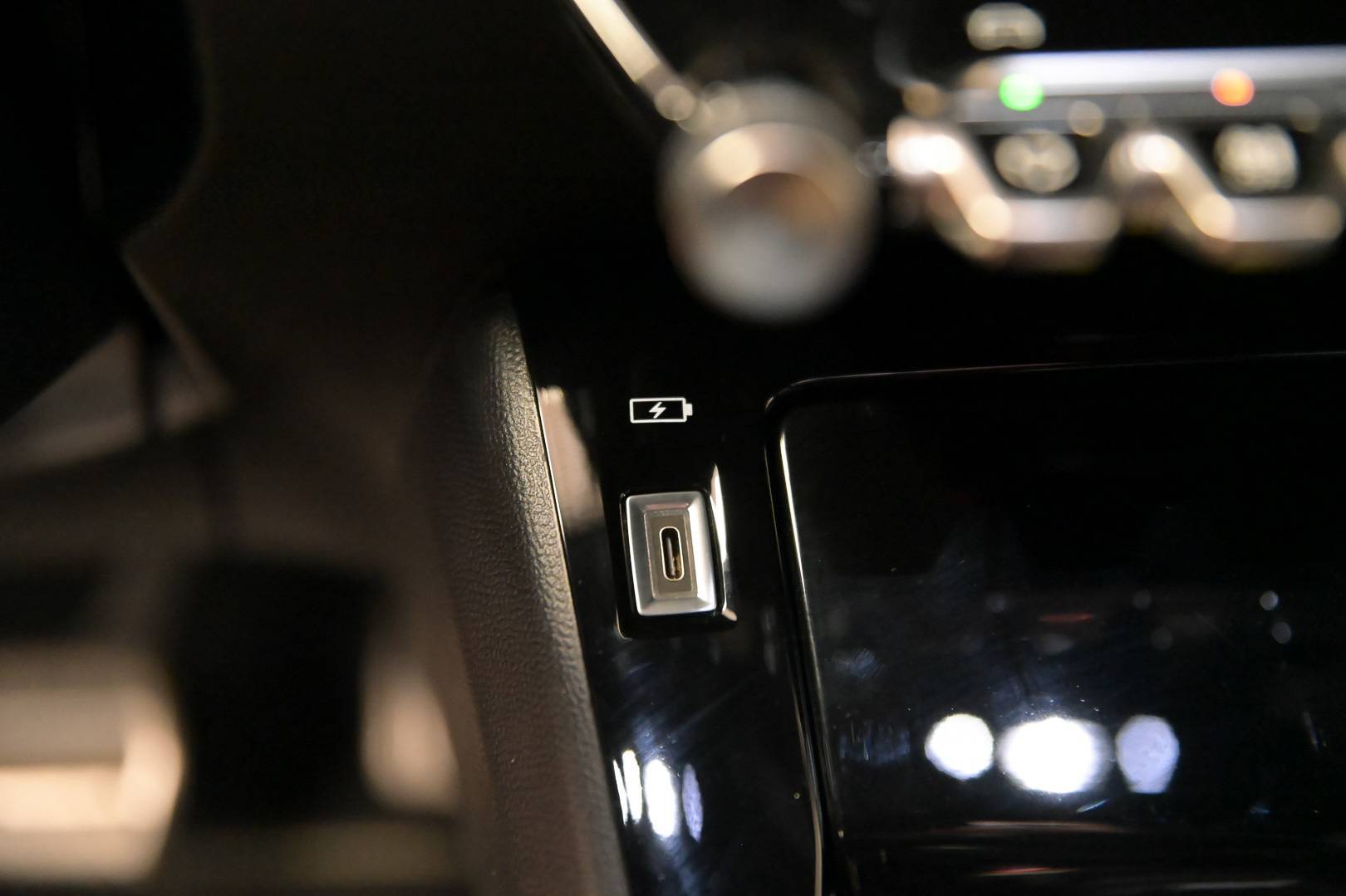 PEUGEOT 208 - Foto 22