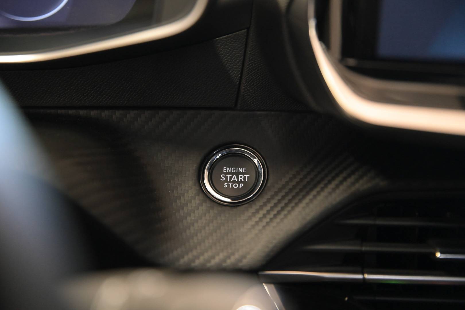 PEUGEOT 208 - Foto 23