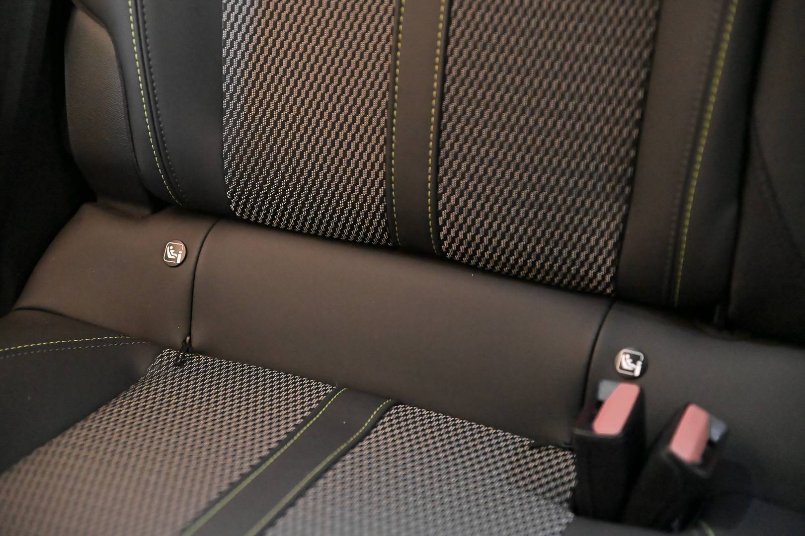 PEUGEOT 208 - Foto 26