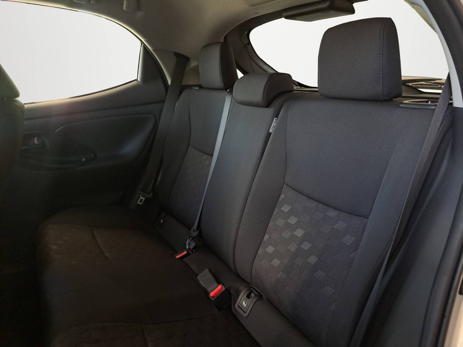 MAZDA Mazda2 - Foto 11