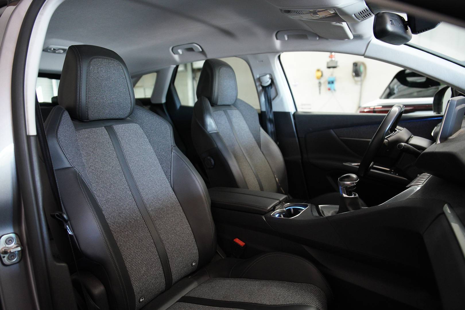 PEUGEOT 3008 - Foto 20