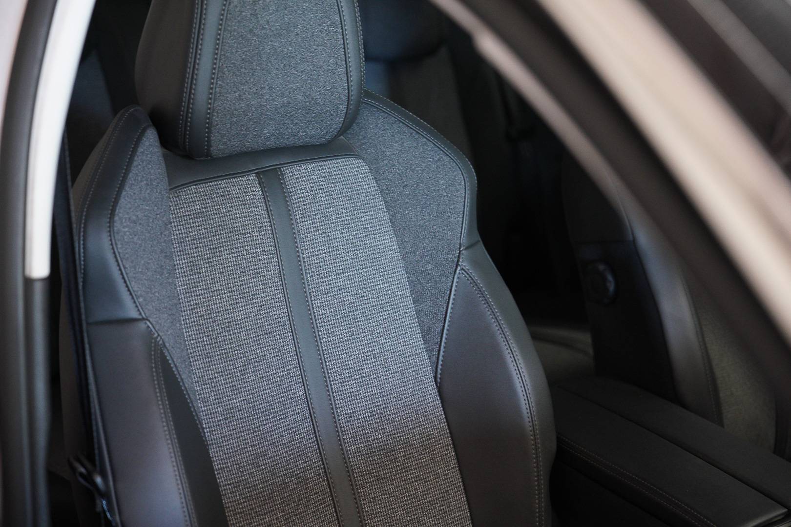 PEUGEOT 3008 - Foto 21