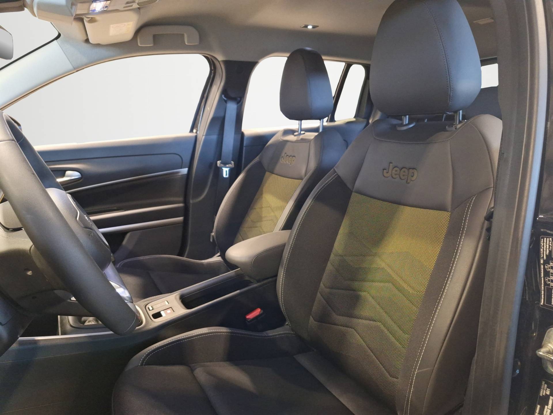 JEEP Avenger - Foto 7