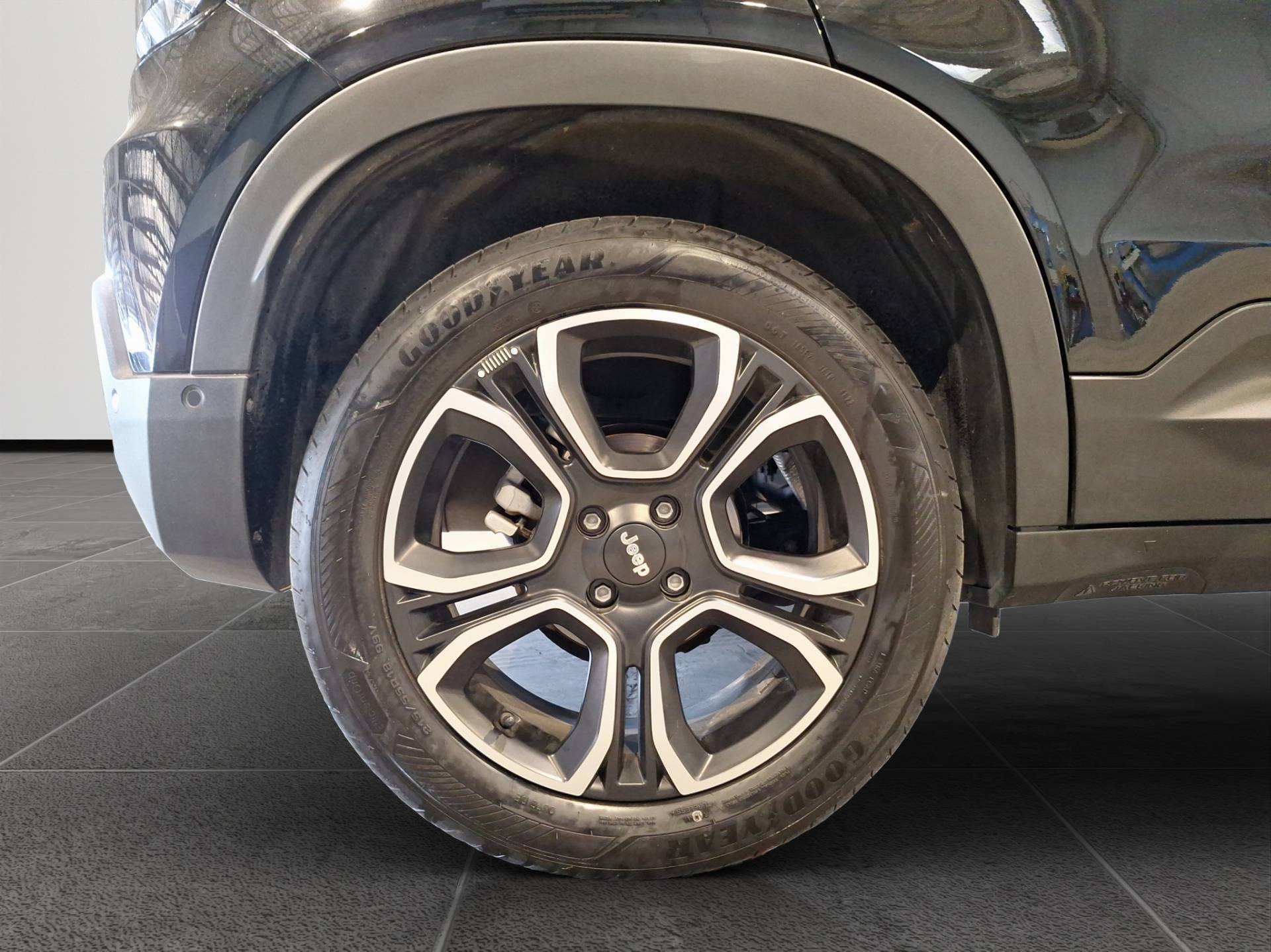 JEEP Avenger - Foto 21