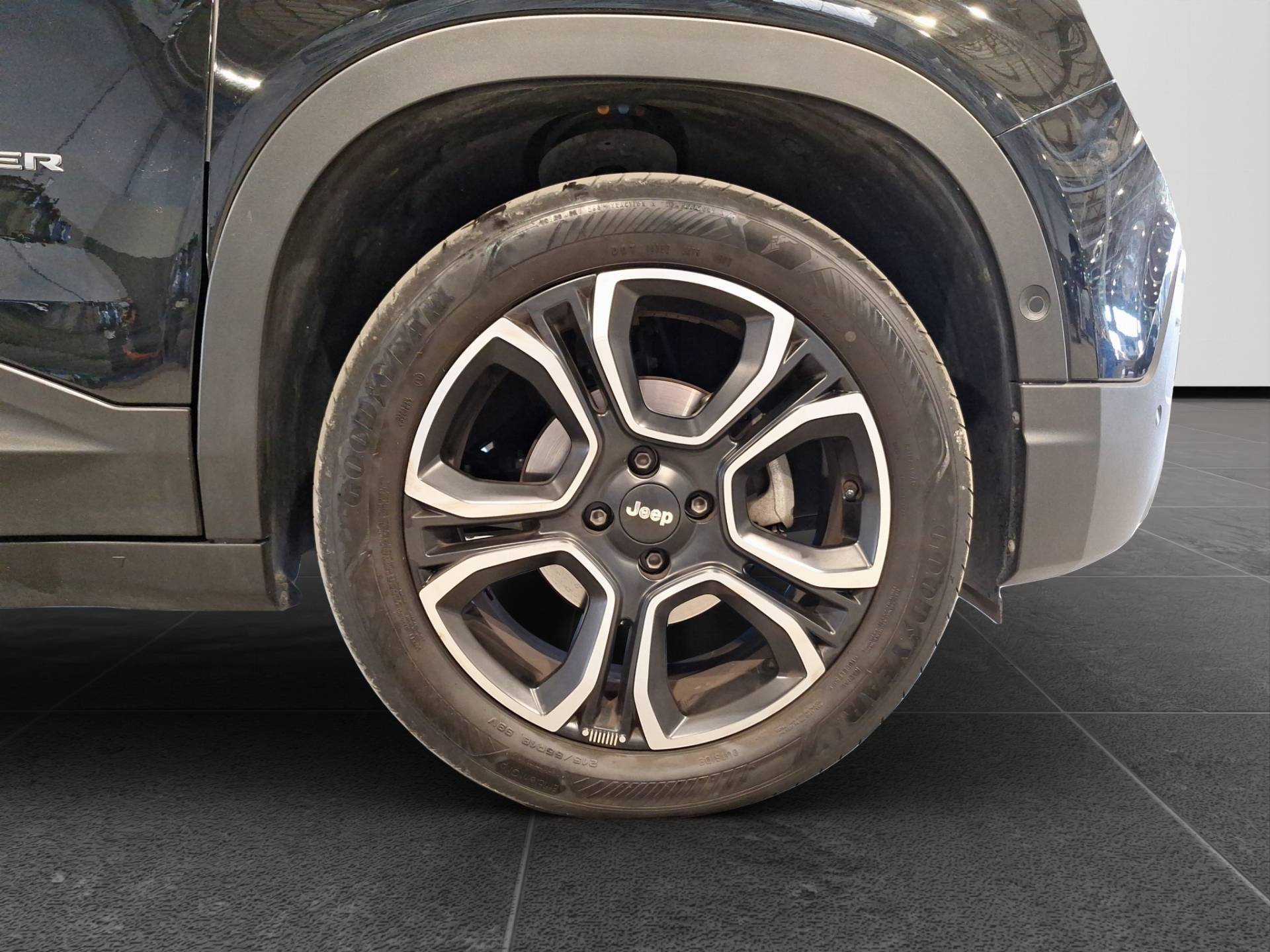 JEEP Avenger - Foto 22