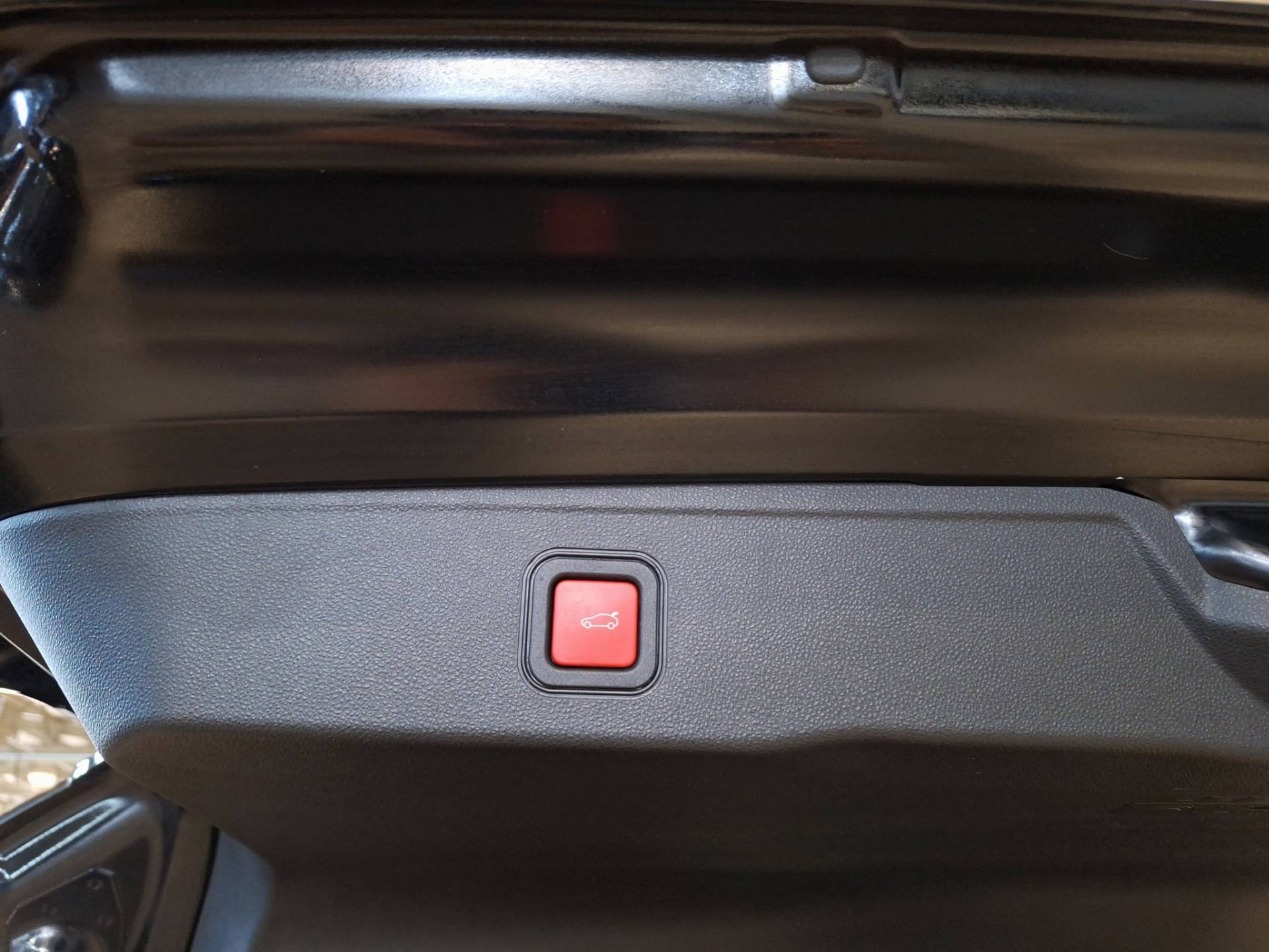 JEEP Avenger - Foto 23