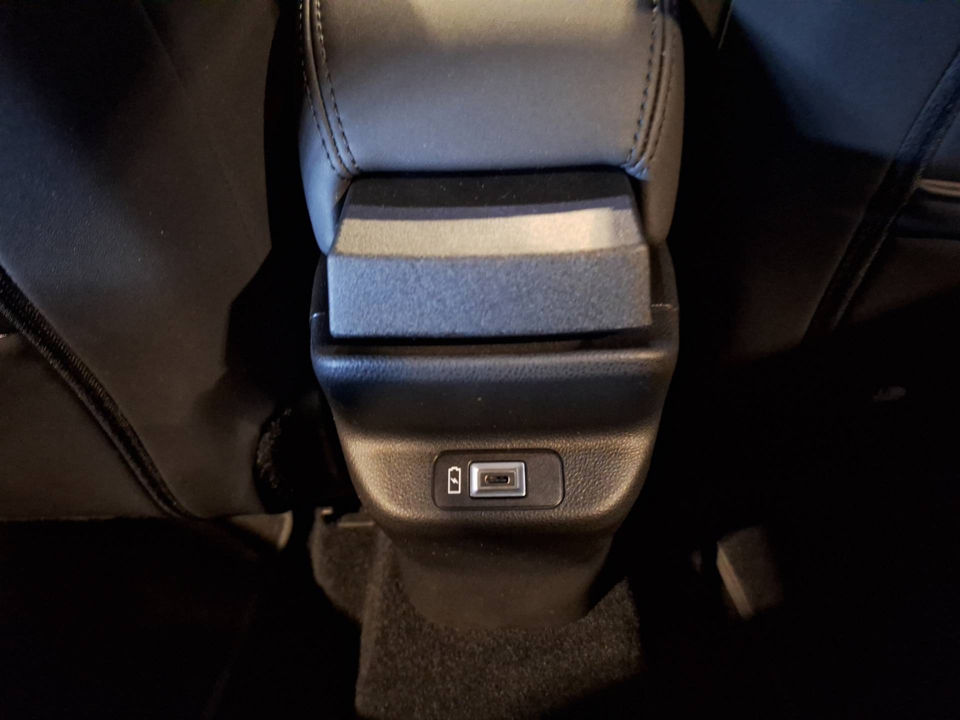 JEEP Avenger - Foto 24