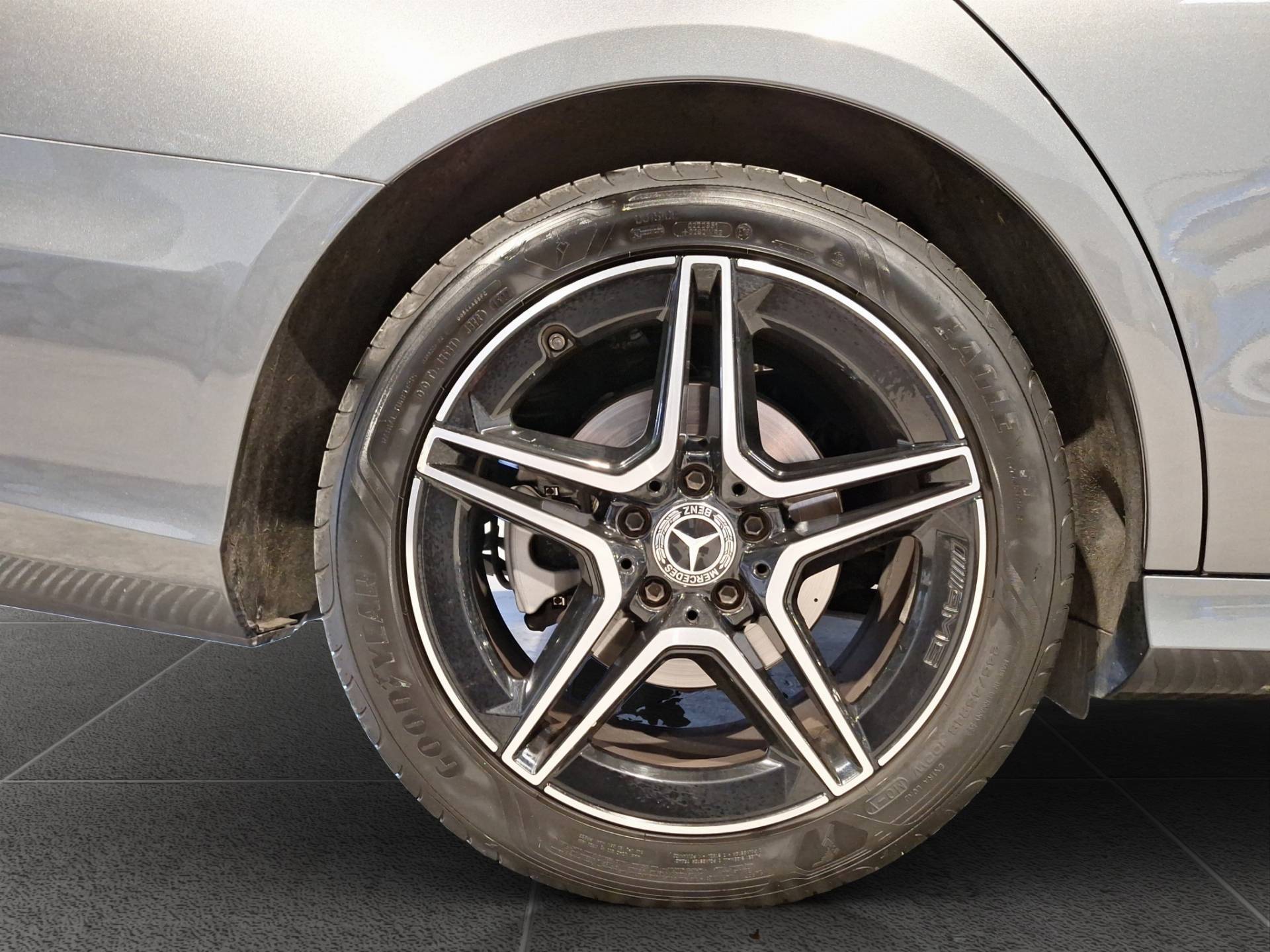 MERCEDES Classe E - Foto 21